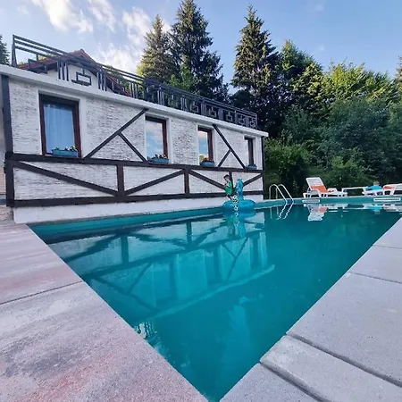 Hill, Za Odmor Sa Bazenom Villa Bihać