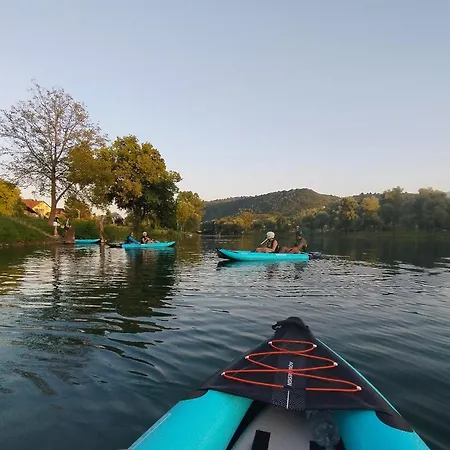 Villa Hill, Za Odmor Sa Bazenom Bihać