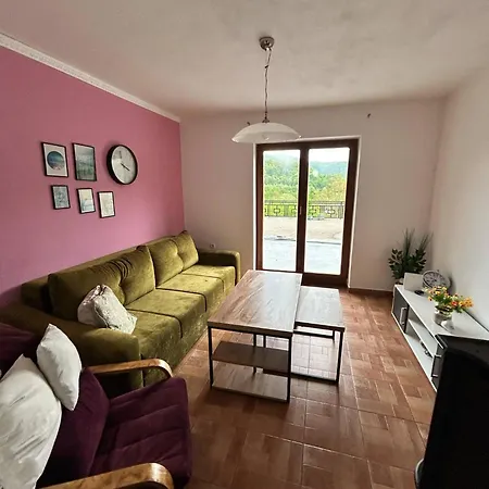 Hill, Za Odmor Sa Bazenom Villa